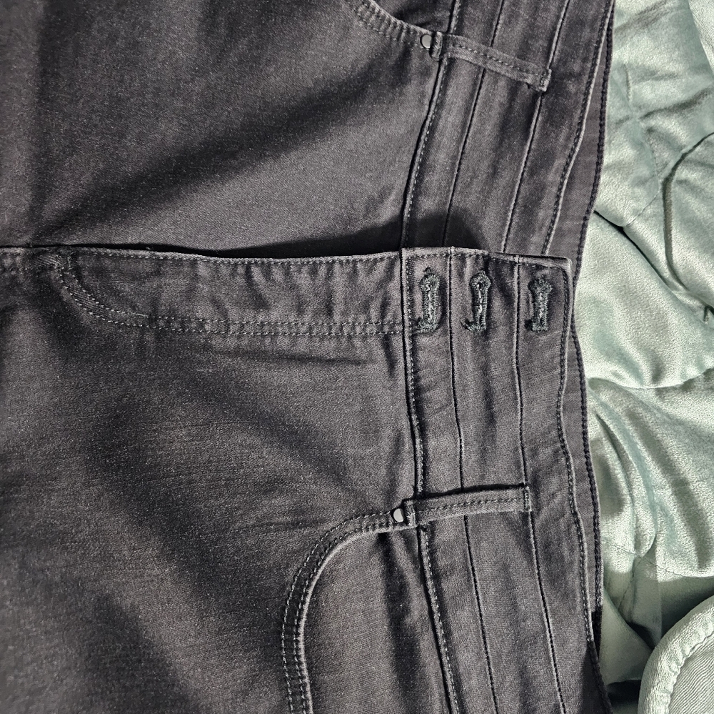 Sz-16 Ann Taylor Black Skinny